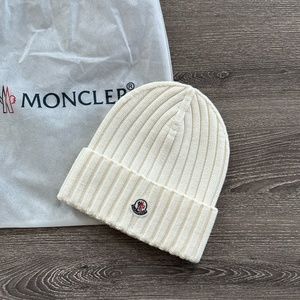 Moncler Berretto Tricot Beanie Creme Color